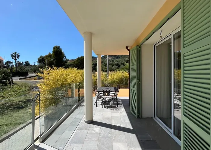 Sole Nyaraló Arma di Taggia